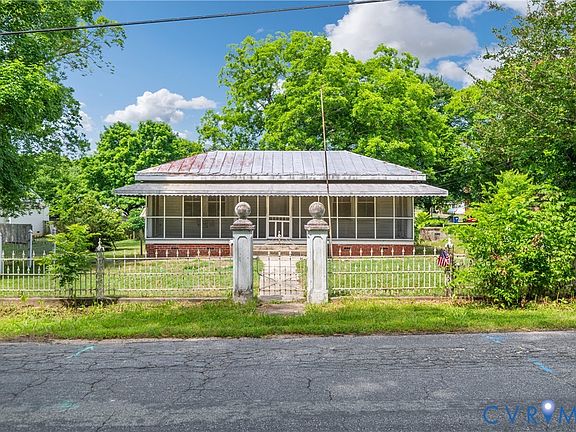2nd image of 21522 Ferndale Ave