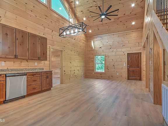 4th image of 5322 Greene Mountain Rd