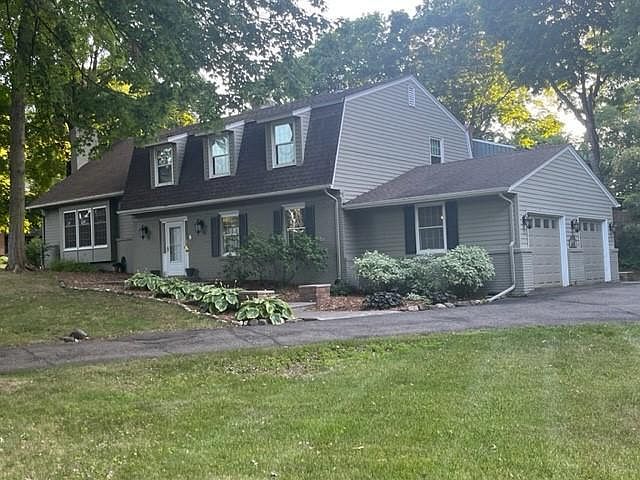 1st image of 1405 Urbandale Ln N