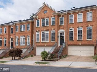 8022 Kidwell Town Ct, Vienna, VA 22182