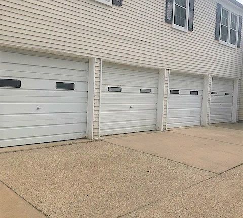 3rd image of 24642 Meadow Ln