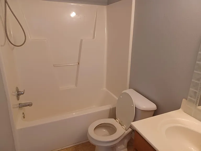 108 Adlett Ln — Photo 10