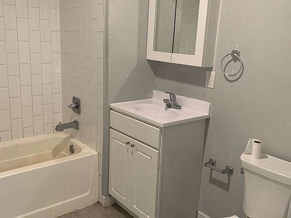5th image of 159 12th Ave #5
