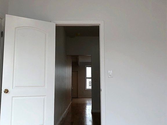 4th image of 4813 5th Ave #4C