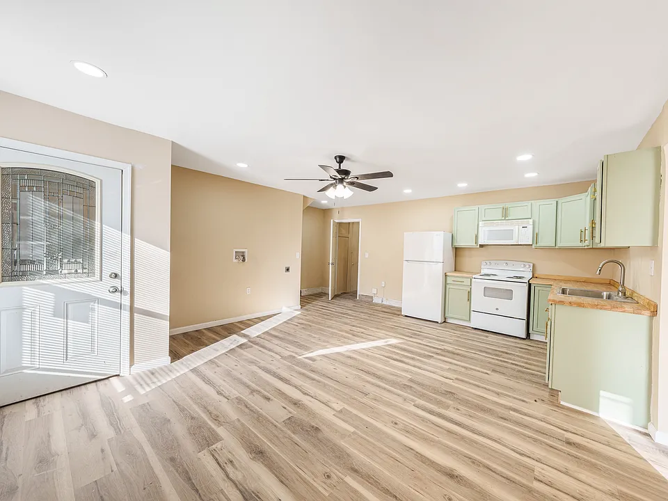 2558 Monocacy Ave #4