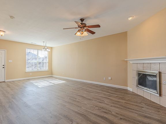 4th image of 1513 Diamond Creek Ct