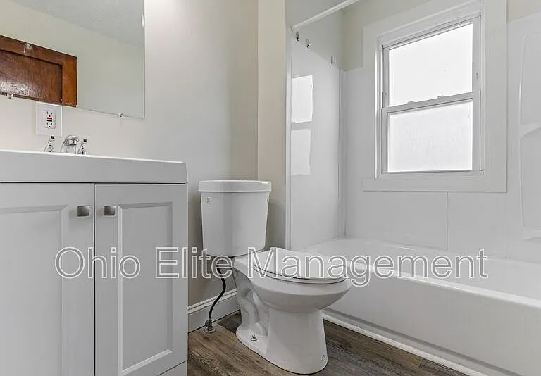 254 S Wayne Ave — Photo 25