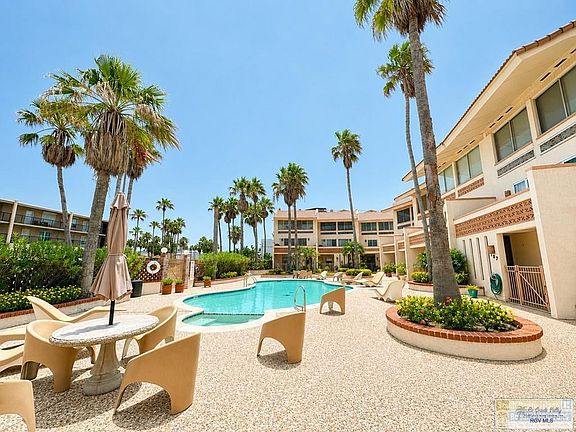2nd image of 112 E Coronado St #108