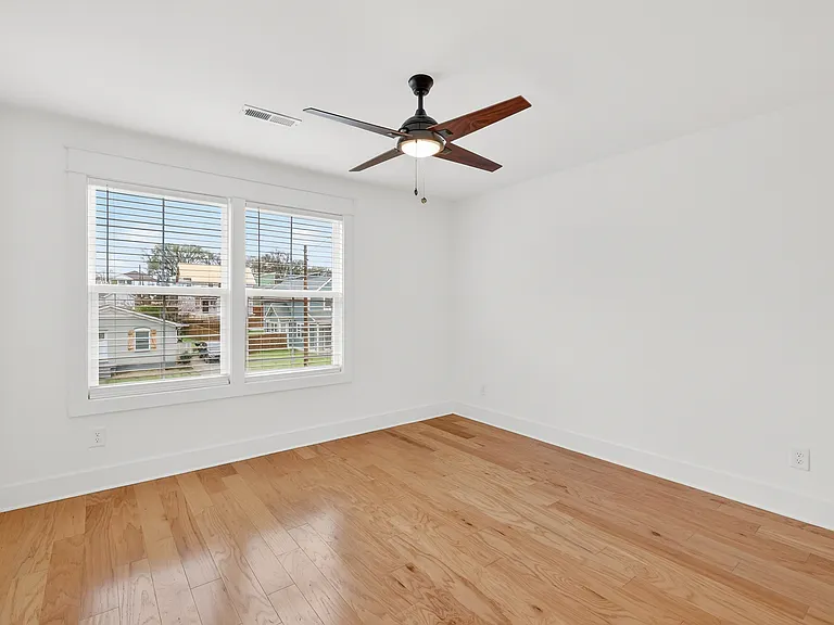 2404A Middle St — Photo 10