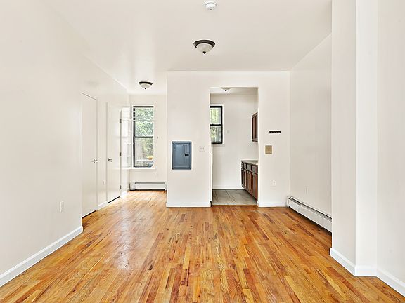 4th image of 520 Classon Ave #1
