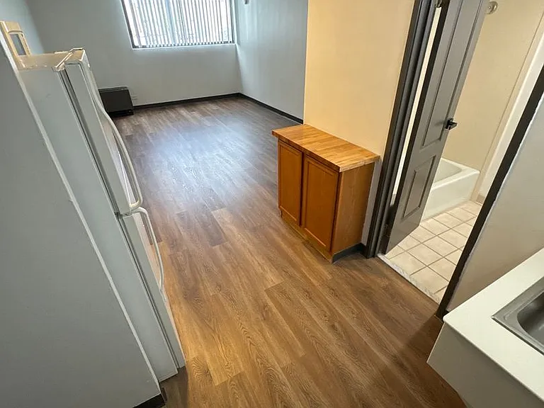 The McCoy at 8035 Apartments - Clive — Photo 40