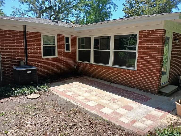 614 N Gadsden St — Photo 4