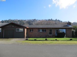 496 S Anchor St, Rockaway Beach, OR 97136