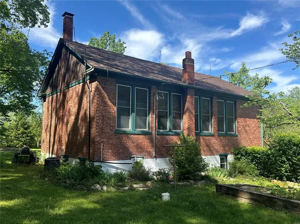 5414 County Road 409, Hannibal, MO 63401