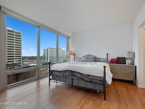5th image of 1570 Elmwood Ave Unit 1006
