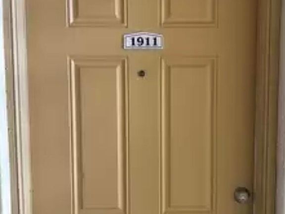 4th image of 1259 SW 46th Ave APT 1911