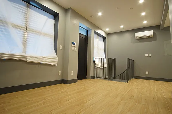 Rented by Premier Metro Realty Corp | media 23