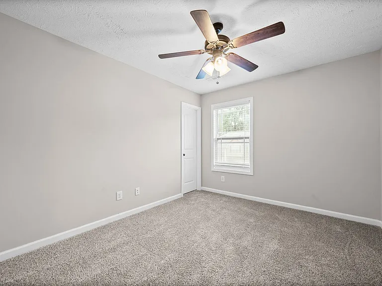 880 Cherry Blossom Ln — Photo 30