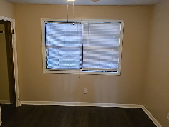 3rd image of 1150 Pinedale Cir NW #1150