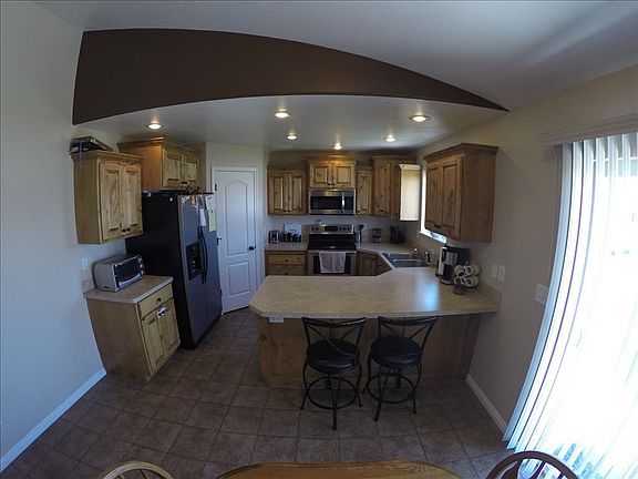 3rd image of 3310 E Woodside Dr