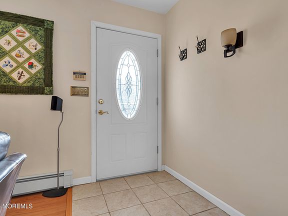 2nd image of 146 Bay Terrace