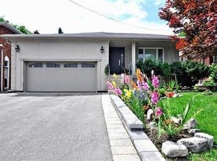 57 Oxford St, Richmond Hill, ON L4C 4L6