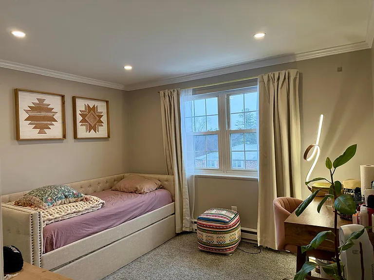 740 Central St #11 — Photo 9