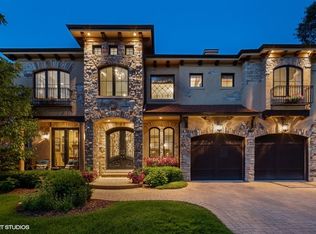 561 S Fairview Ave, Elmhurst, IL