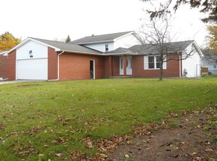 6273 Paddock Ln, Saginaw, MI 48603