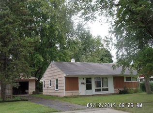 1941 Pond Dr, Springfield, OH 45505