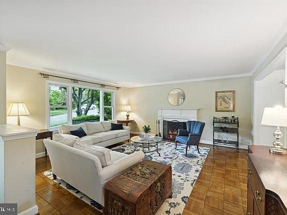 4th image of 5613 34th St N