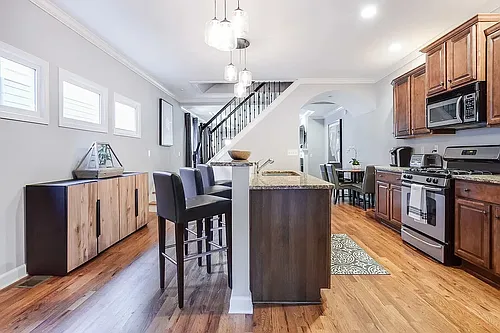 235 Corley St NE Photo 1