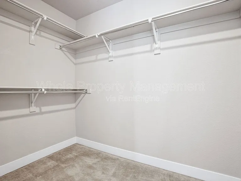 5829 N Beeler St — Photo 19