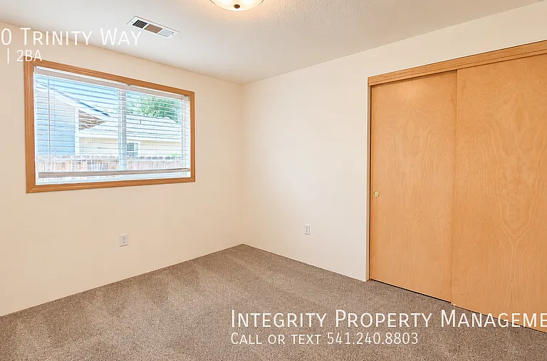 730 Trinity Way — Photo 12