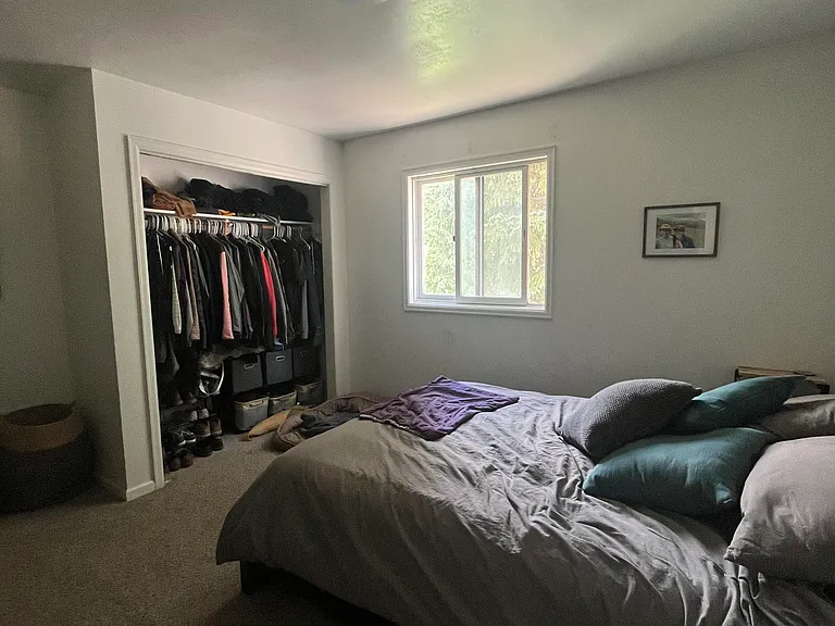 Sally Cir — Photo 4