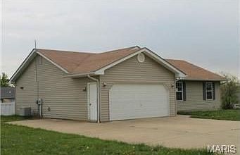 1st image of 1527 Bishop Dr