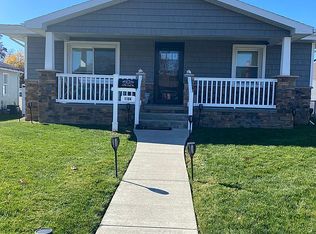 1104 Oak St, Dover, OH