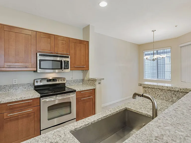 250 Santa Fe Ter #111 — Photo 22