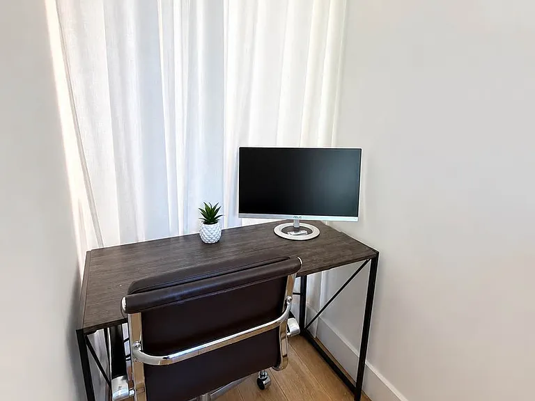 205 Frost St #2-R — Photo 5