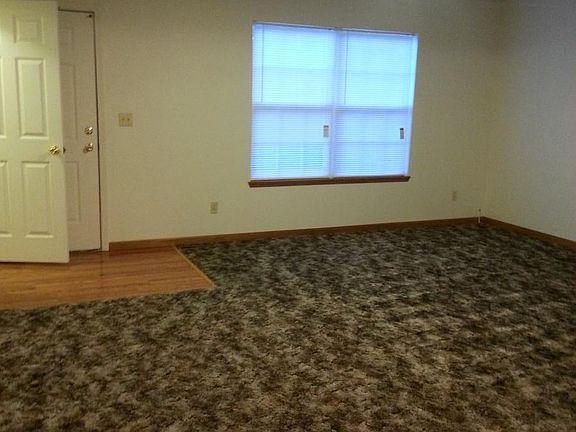 4th image of 721 W Morse Ave