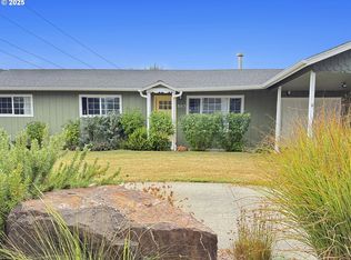 803 Pioneer Rd, Brookings, OR 97415