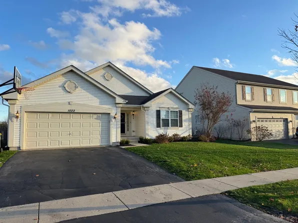 1022 Larkspur Ct, Hampshire, IL 60140
