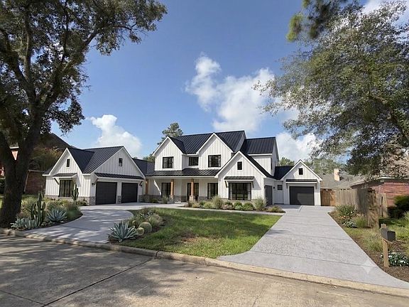 5th image of 16407 Agusta Ct