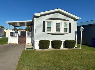 2725 Greencrest Dr, Erie, PA 16506