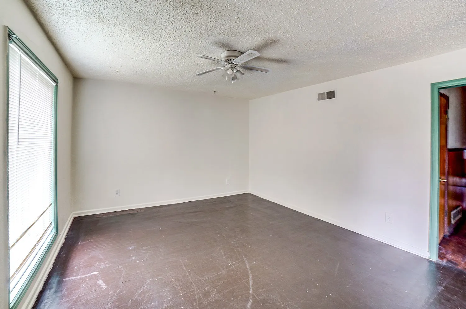3 Bed | 1.5 Bath in North Tulsa! Accepts Section 8! — Photo 4