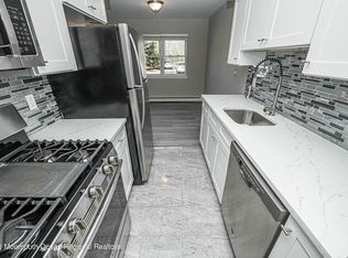 59 Stonehurst Blvd APT B, Freehold, NJ 07728