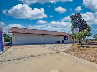 7927 Oak Hill Rd, Hesperia, CA 92344