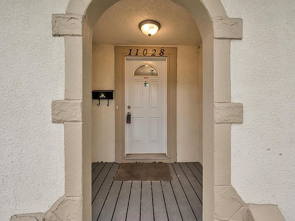 4th image of 11028 84th Ave NW