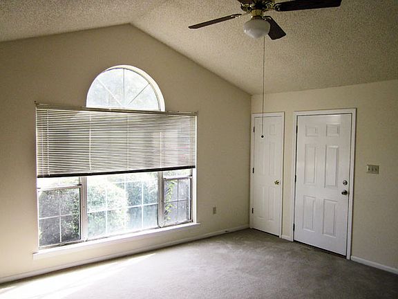 5th image of 2862 Fawnwood Cir