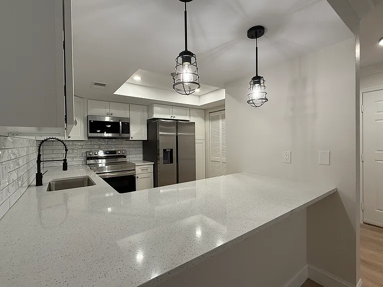 Residences at Blackburn Bay — Photo 27